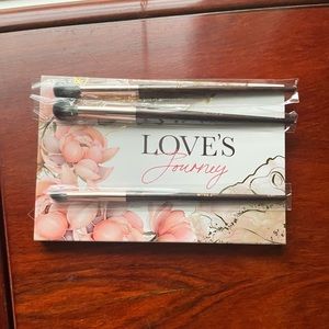 Sydney Grace Love’s Journey Palette + 3 brushes!